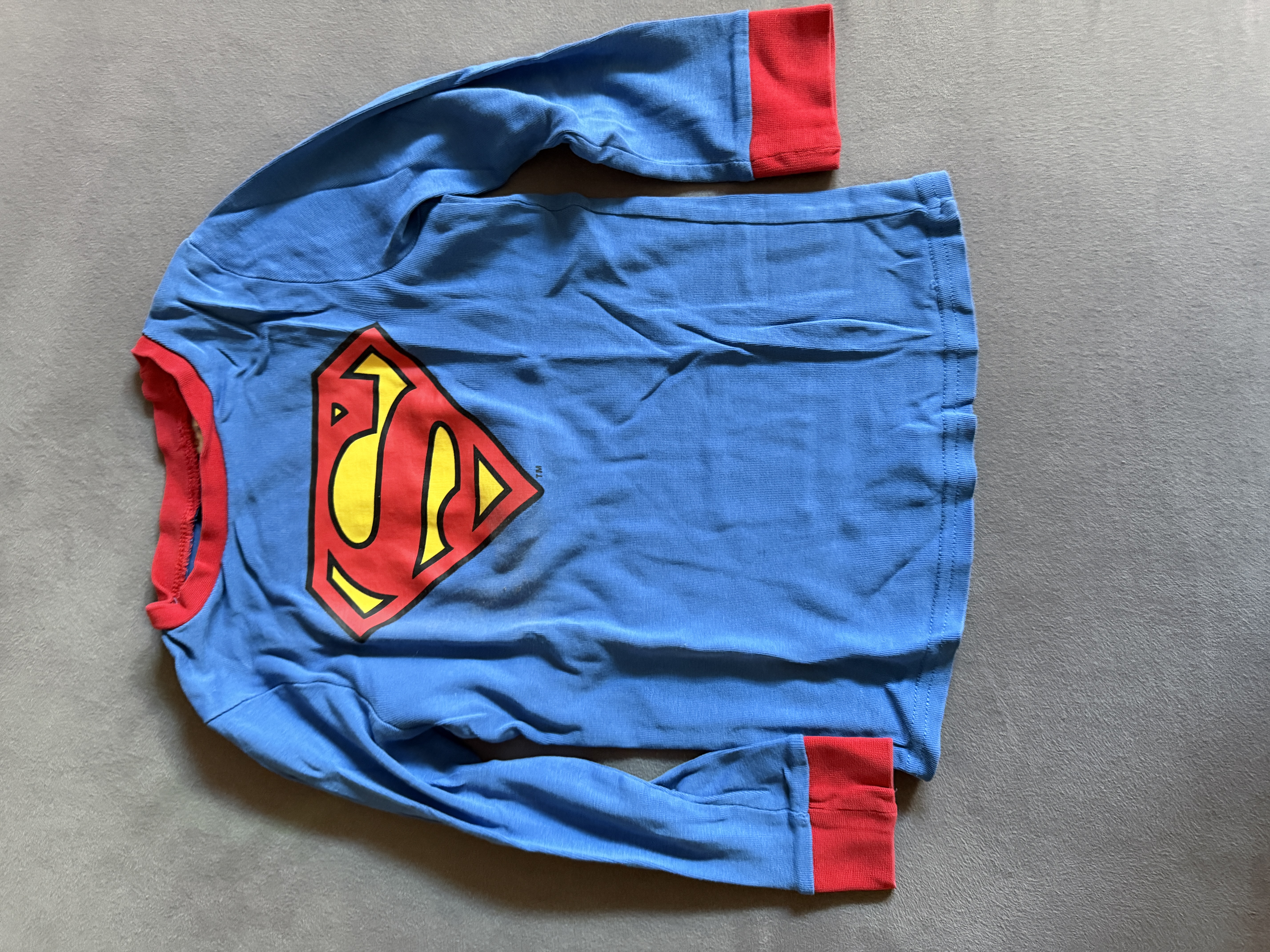 H&M Superman Longsleeve